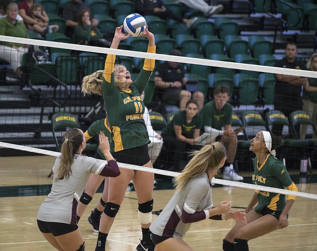 Volleyball splits in conference play up north The Poly Post