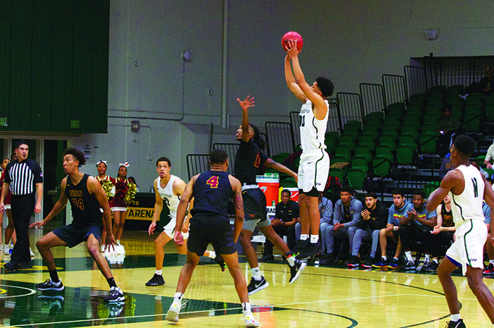 Broncos and Toros to Face Off in West Region Final - CCAA